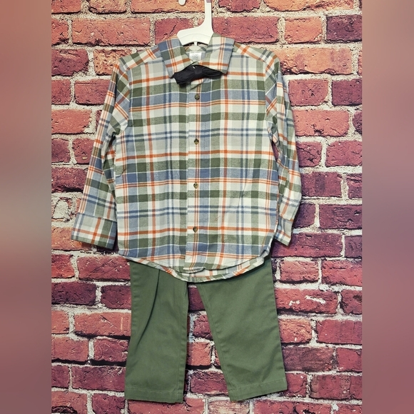 Carters 2 Piece Boys Plaid Outfit - Picture 2 of 7